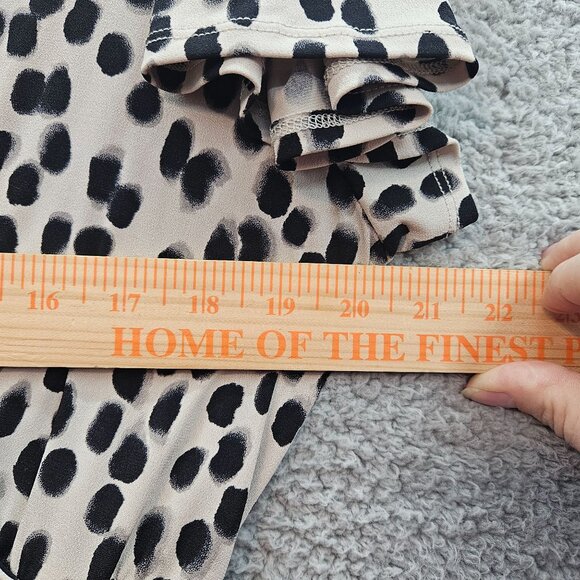 Torrid Cheetah print faux Wrap Midi Dress Size 1 Short Sleeve Lightweight Flowy - Picture 3 of 5